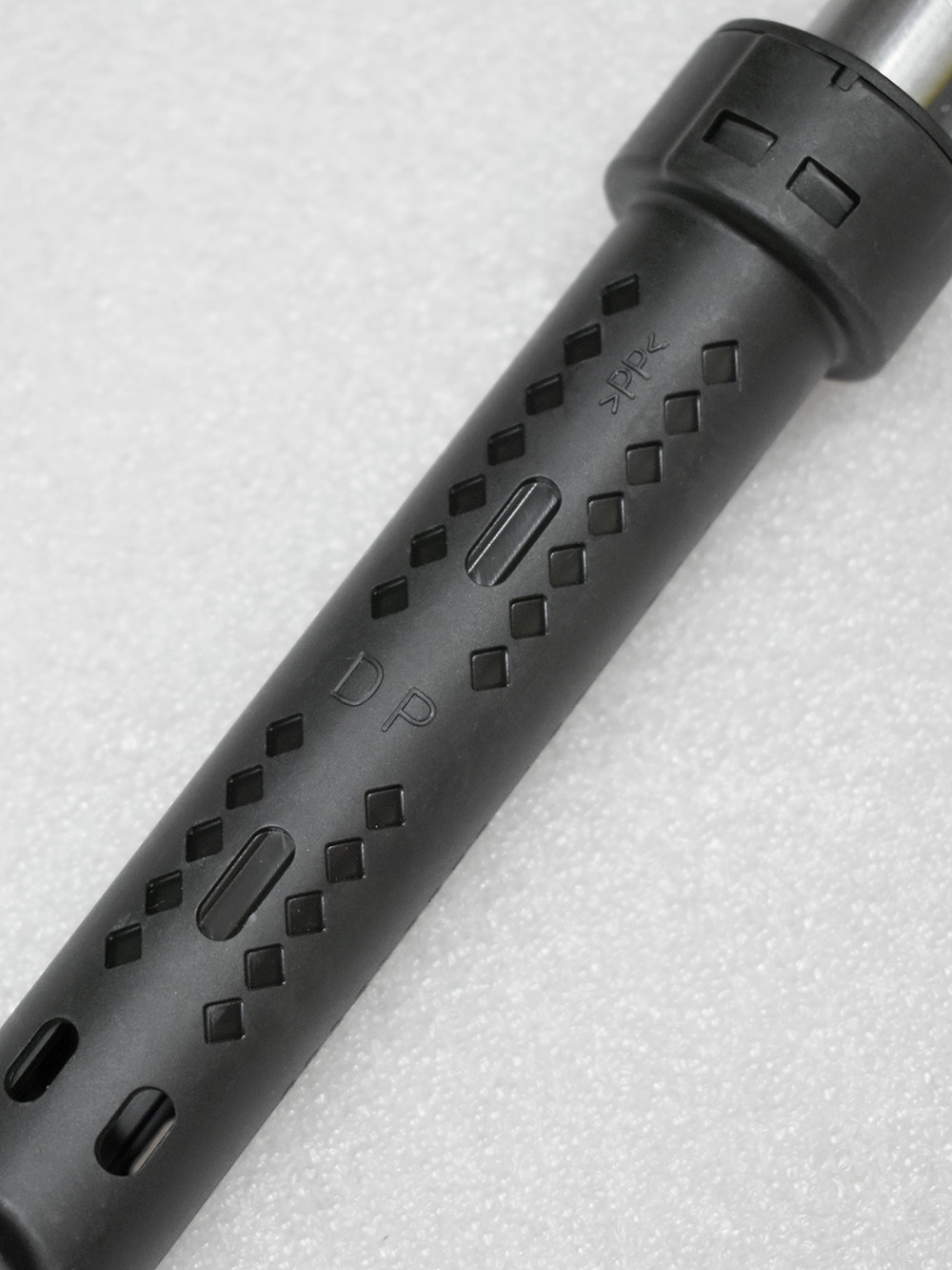 Амортизатор Indesit. 120N, код C0030303589 Амортизатор Indesit. 120N, код C0030303589