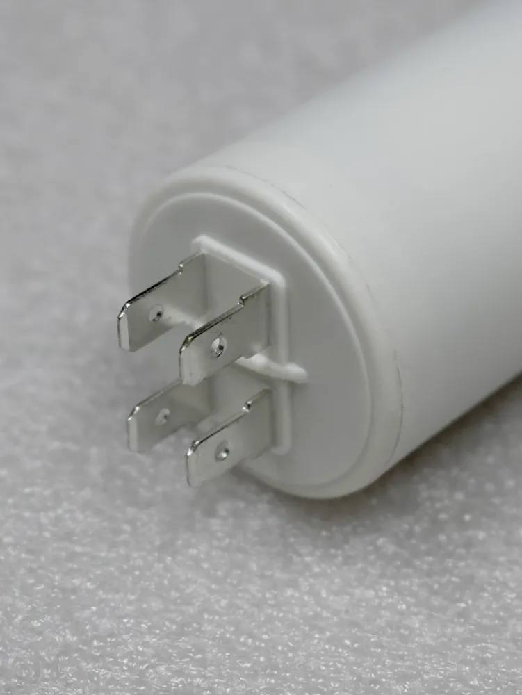 ����������� ��������, 22 ���, 450V