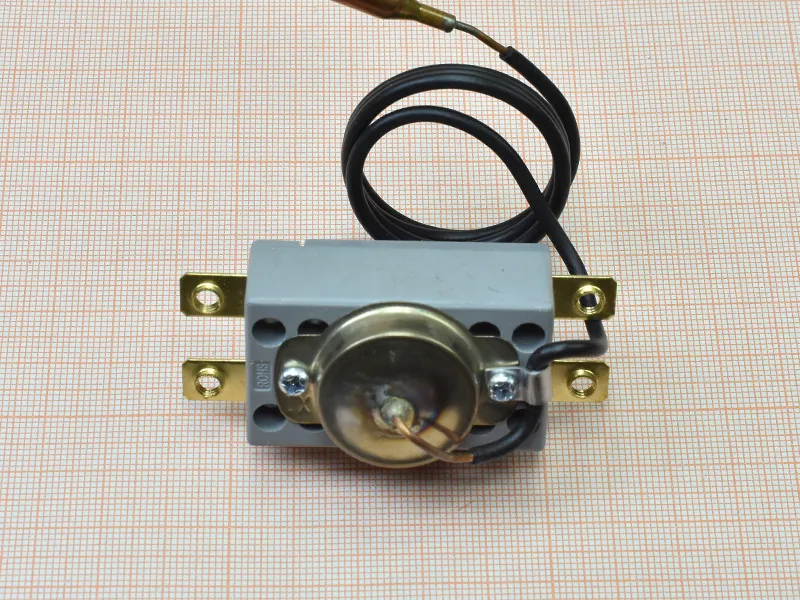 ��������� �������� ��� ��������������� 105 C, 20A