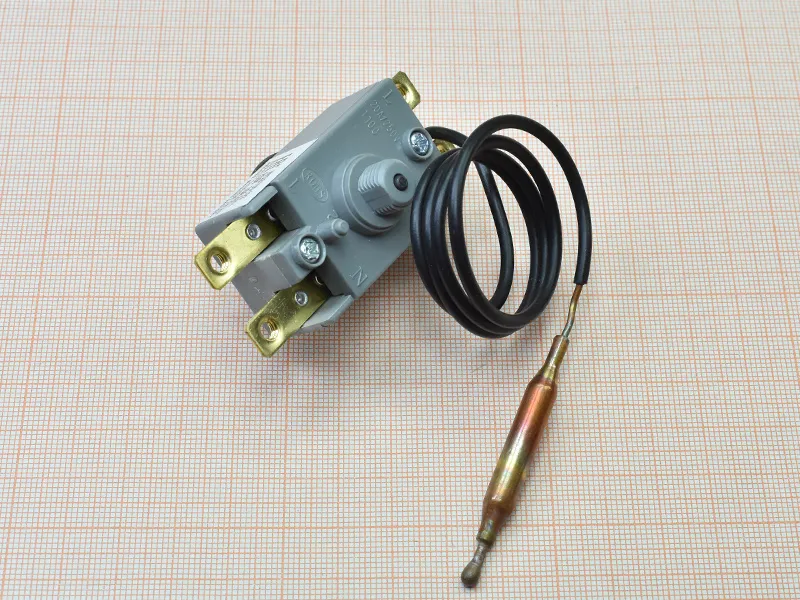 ��������� �������� ��� ��������������� 105 C, 20A