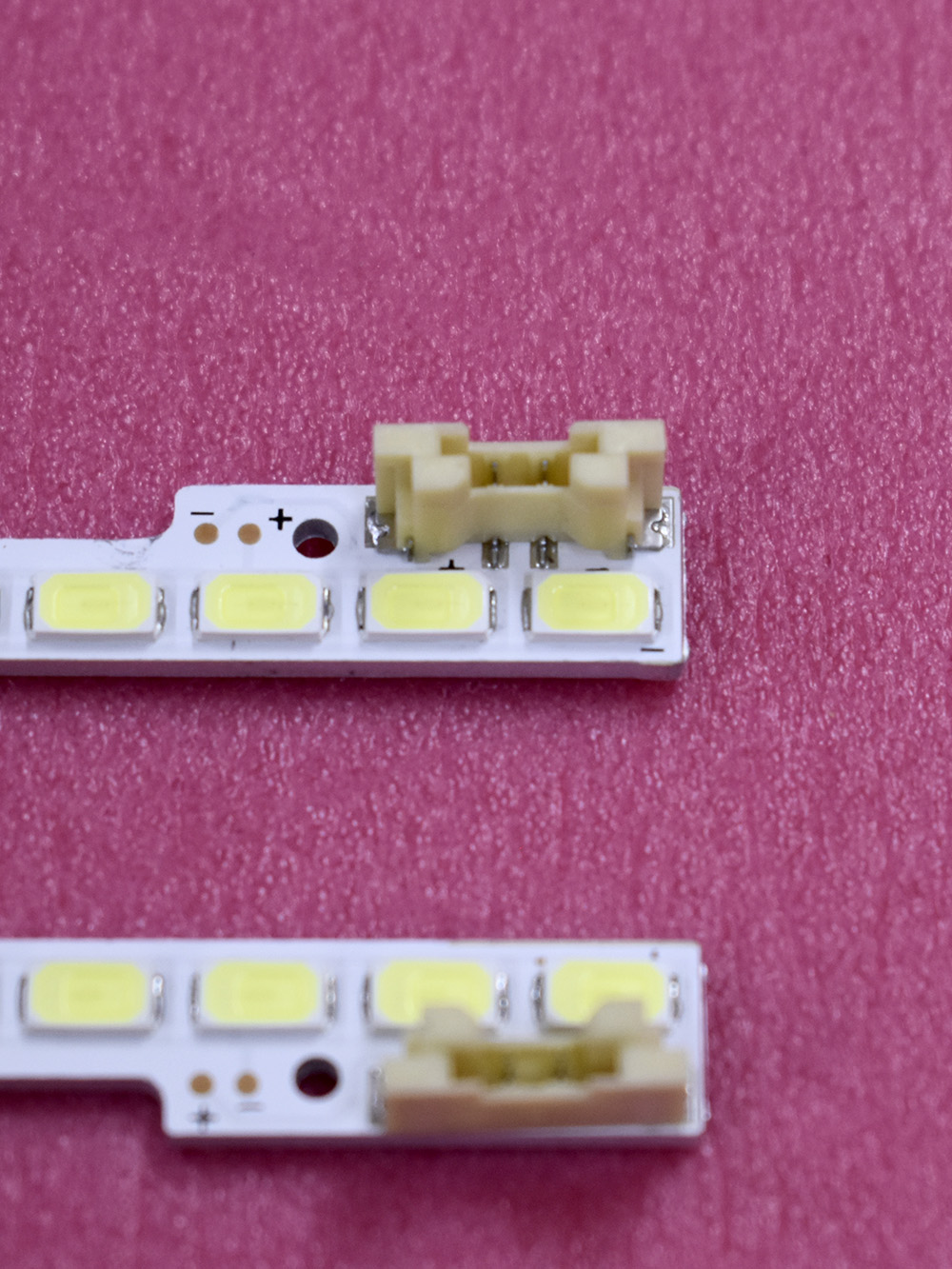 Комплект подсветки 2011SVS40 FHD 5K6K Комплект подсветки 2011SVS40 FHD 5K6K