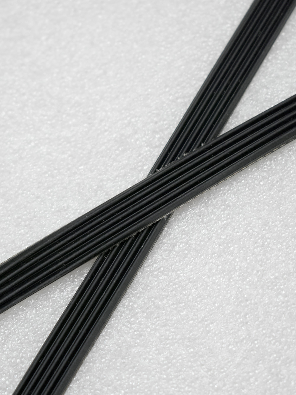 ������ 1194 PJ, Hutchinson