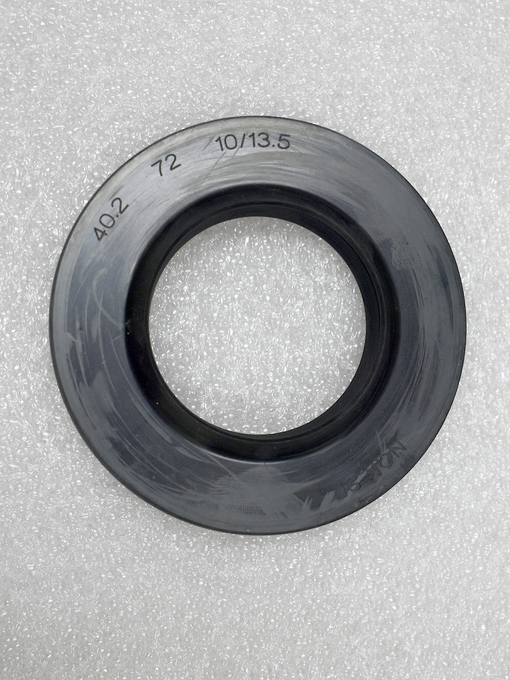 Сальник 40.2x72x10/13.5, NQK SF Сальник 40.2x72x10/13.5, NQK SF