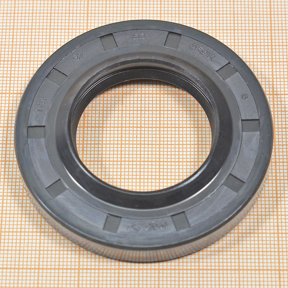 Сальник 37x66x9.5/12, NQK-SF Сальник 37x66x9.5/12, NQK-SF