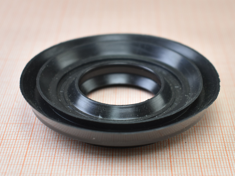 Сальник 32x52/78.8x8/14.8 Сальник 32x52/78.8x8/14.8