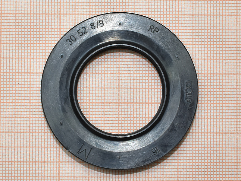 Сальник 30x52x8/9, Rolf Сальник 30x52x8/9, Rolf