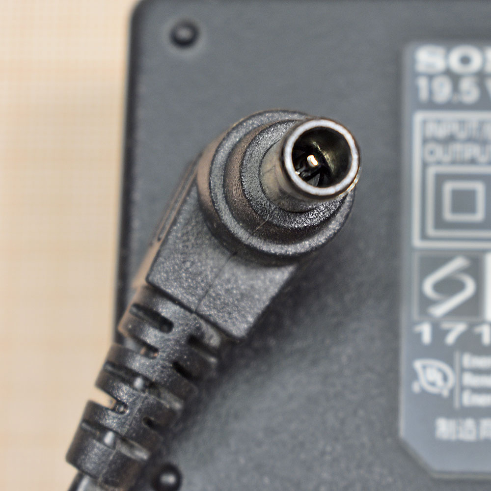   19.5V, 2.35A Sony ACDP-045S03