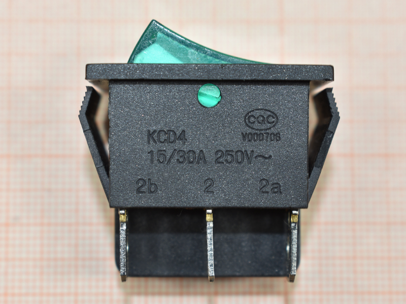 Выключатель одноклавишный широкий с зеленой индикаторной лампой, 15А, 250В