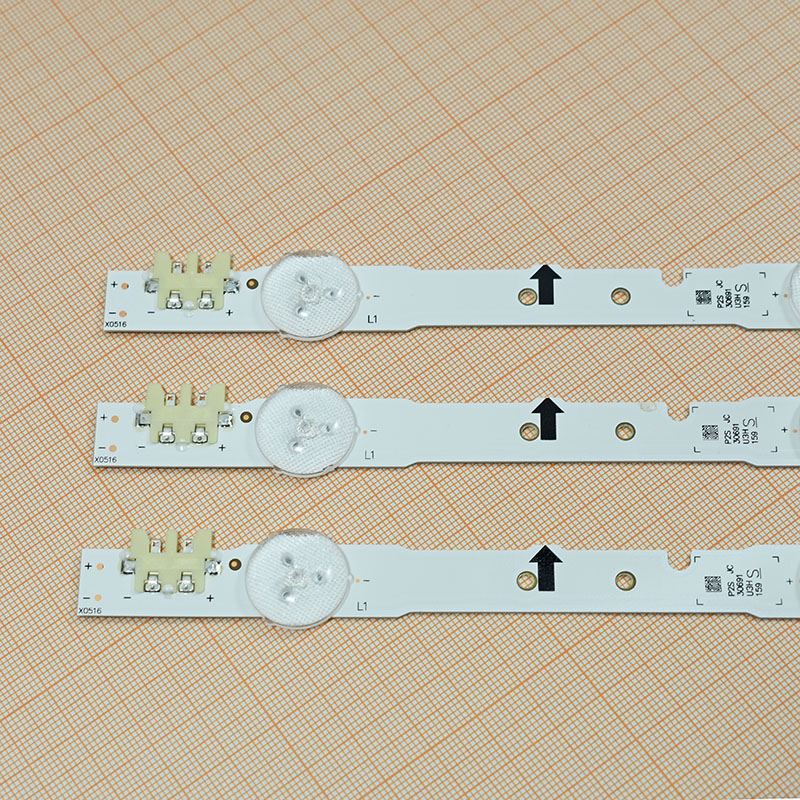   D4GE-320DC0-R3, UE32H4000