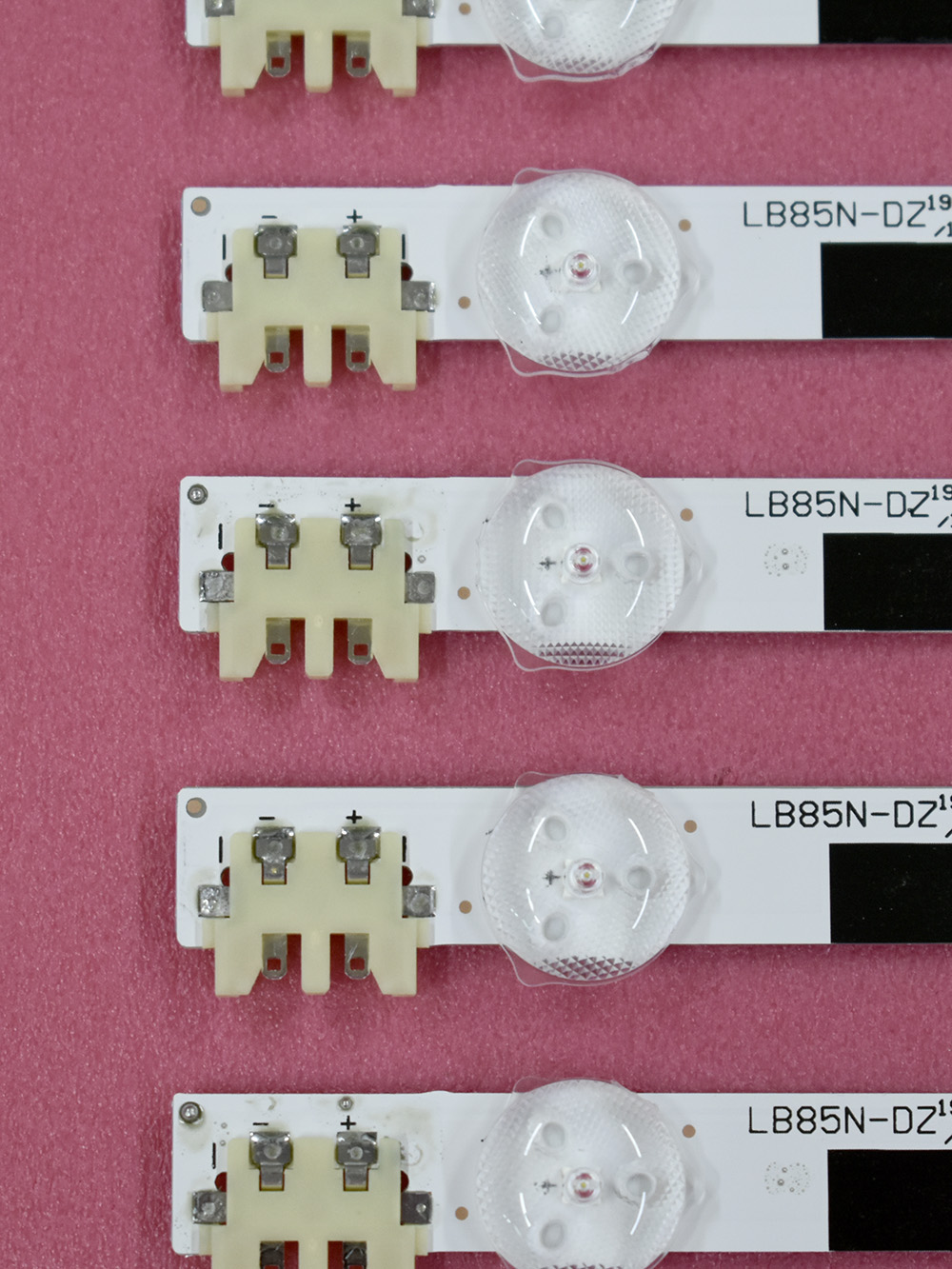 �������� ��������� UE40F D2GE-400SCA/B-R3 2013SVS40F