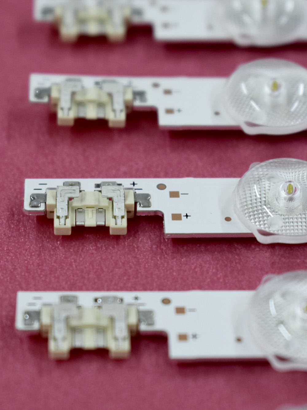 �������� ��������� UE40F D2GE-400SCA/B-R3 2013SVS40F