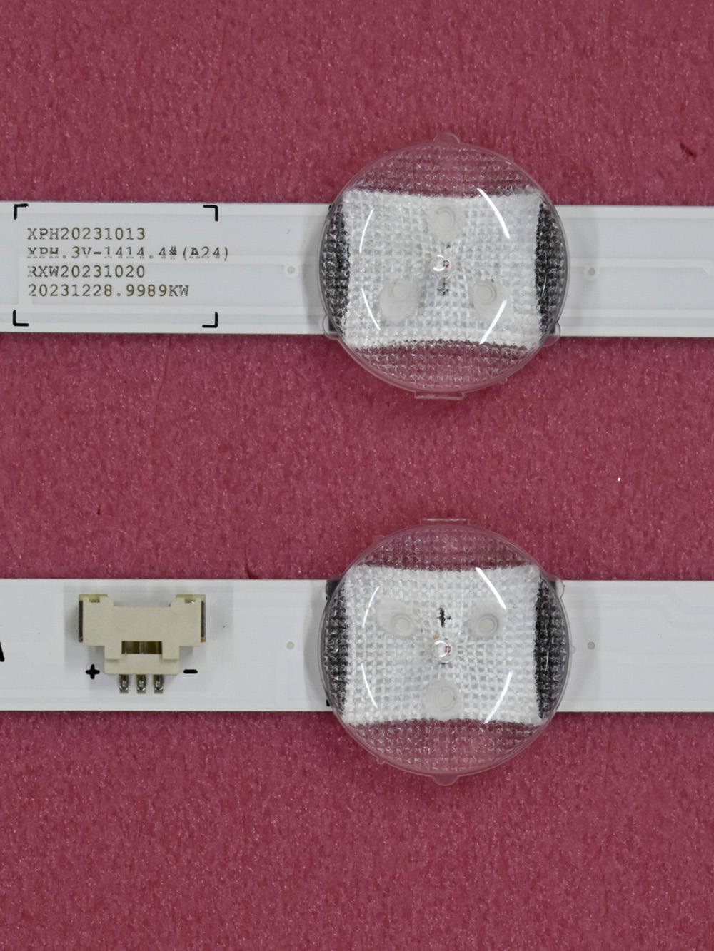   V7DN-320SM1-R1, Samsung UE32M5000AK